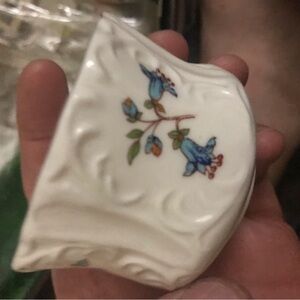 Golden trimmed bowl/cup for decoration